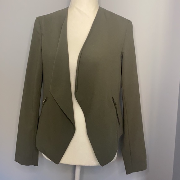 H&M Blazer - Picture 2 of 5